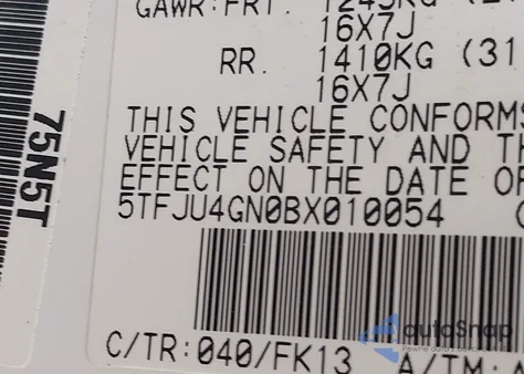 2011 Toyota Tacoma Prerunner V6 z USA, uszkodzony, nr VIN 5TFJU4GN0BX010054